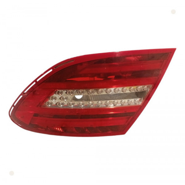 Lanterna Led Direita Mercedes C180 Cgi 1.8 2011